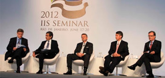 Pedro de Macedo, Presidente y CEO de MAPFRE RE, participa en el Seminario Anual del IIS